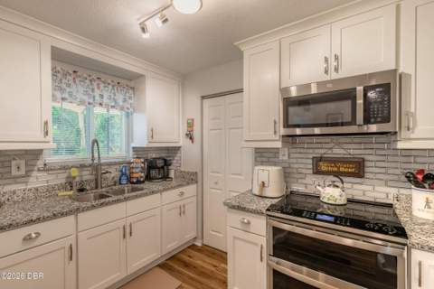 1250 Peachtree Road, Daytona Beach FL - photo 10 of 31