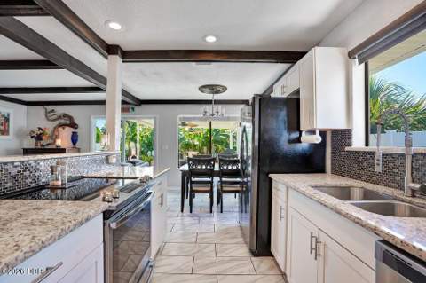 16 Tarpon Avenue, Ormond Beach FL - photo 12 of 36