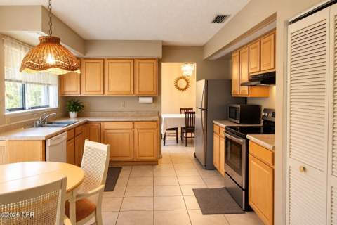 1862 Silver Fern Road #82, Port Orange FL - photo 6 of 9