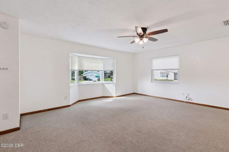3 bedroom Single Family Residence at 1334 S Paradise Lane, Shangri La, Daytona Beach — photo 5