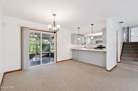 1334 S Paradise Lane, Daytona Beach FL - photo 7 of 30