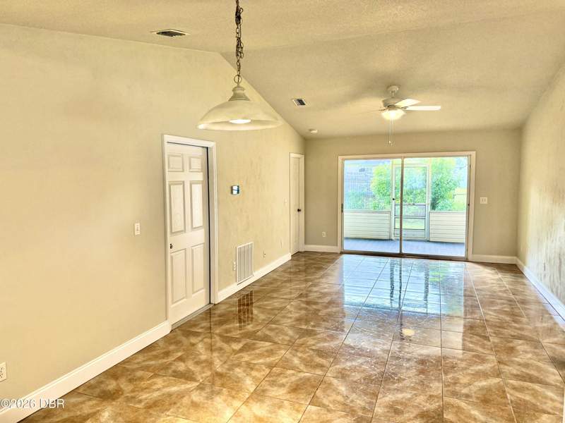 3 bedroom Townhouse at 843 6th Street, Amber Village, Port Orange — photo 3