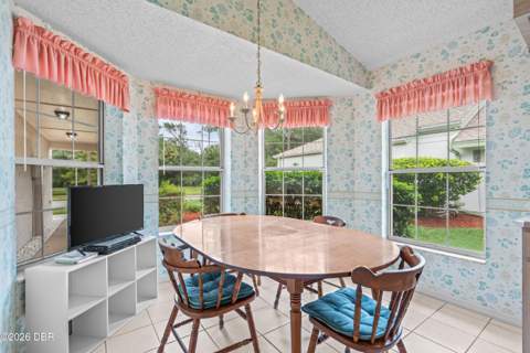 245 Glenbriar Circle, Daytona Beach FL - photo 13 of 41