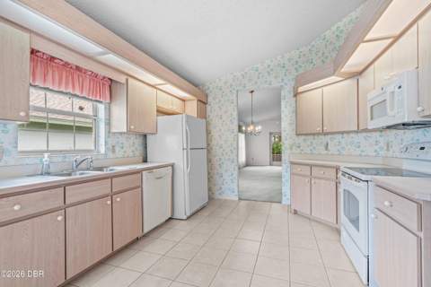 245 Glenbriar Circle, Daytona Beach FL - photo 14 of 41