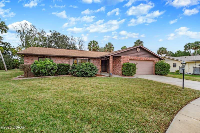 3 bedroom Single Family Residence at 109 Nathan Hale Court, Georgetowne, Daytona Beach — photo 2