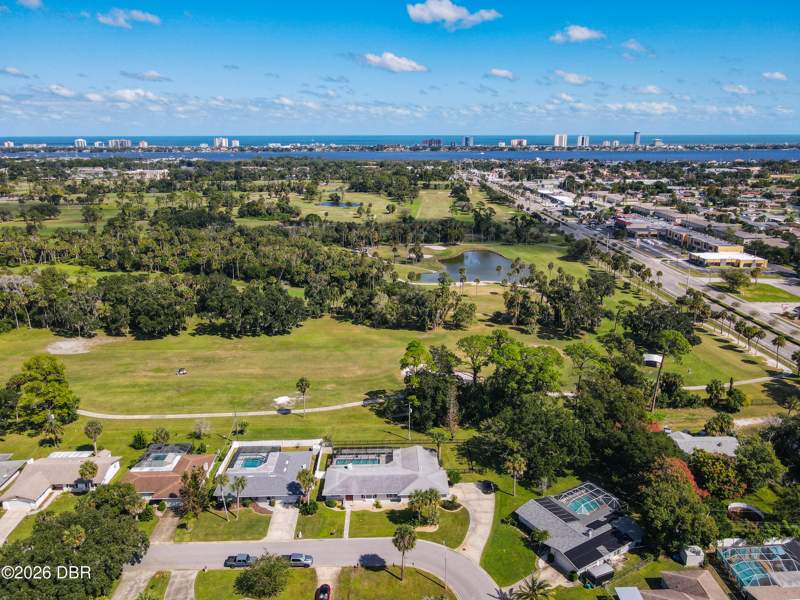 4 bedroom Single Family Residence at 1437 Golfview Drive, Fairway Estates, Daytona Beach — photo 4