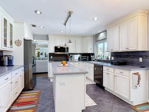 1437 Golfview Drive, Daytona Beach FL - photo 12 of 71