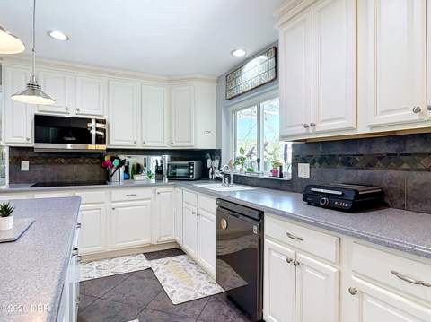1437 Golfview Drive, Daytona Beach FL - photo 13 of 71