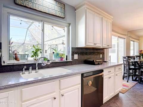 1437 Golfview Drive, Daytona Beach FL - photo 17 of 71