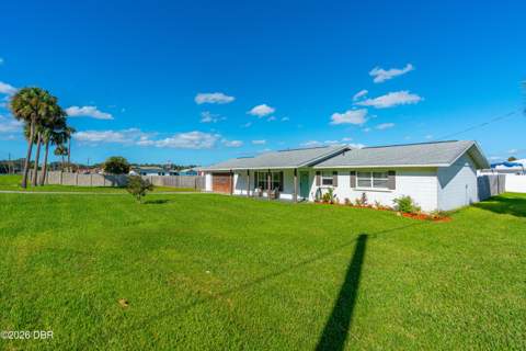 914 Reed Canal Road, South Daytona FL - photo 8 of 41