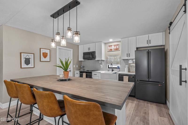 3 bedroom Single Family Residence at 914 Reed Canal Road, South Daytona, South Daytona — photo 4