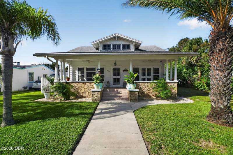 7 bedroom Single Family Residence at 933 N Oleander Avenue, Daytona Beach, Daytona Beach — photo 5