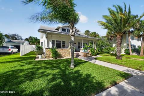 933 N Oleander Avenue, Daytona Beach FL - photo 9 of 95