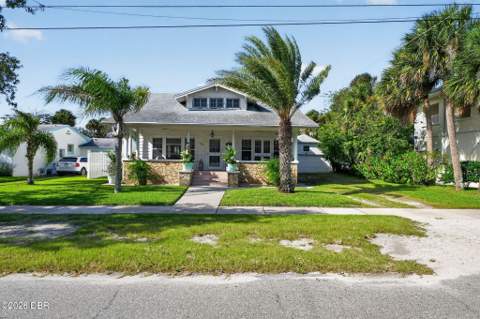 933 N Oleander Avenue, Daytona Beach FL - photo 15 of 95