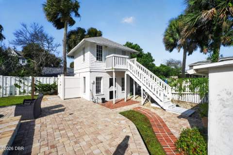 933 N Oleander Avenue, Daytona Beach FL - photo 24 of 95