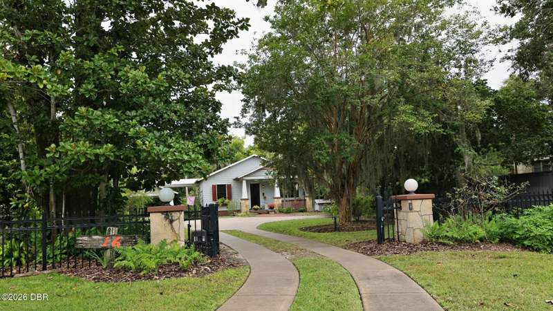2 bedroom Single Family Residence at 16 Hernandez Avenue, Ormond Beach, Ormond Beach — photo 2