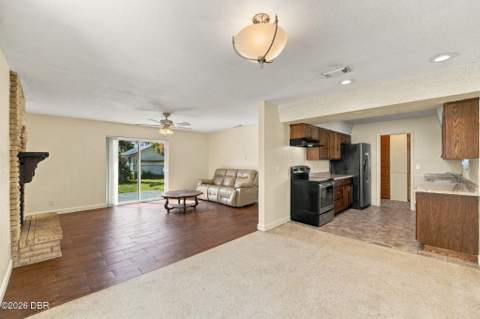 1312 Margina Avenue, Daytona Beach FL - photo 8 of 29