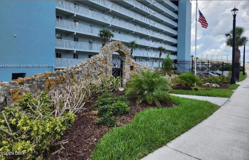 2 bedroom Condominium at 100 Silver Beach Avenue #720, Riverplace One Hundred, A Condo, Daytona Beach — photo 2