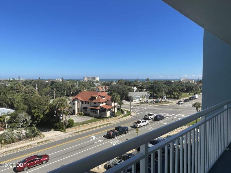 2 bedroom Condominium at 100 Silver Beach Avenue #720, Riverplace One Hundred, A Condo, Daytona Beach — photo 4