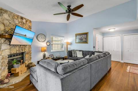 6185 Sequoia Drive, Port Orange FL - photo 9 of 27