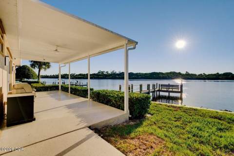 3672 John Anderson Drive, Ormond Beach FL - photo 16 of 83