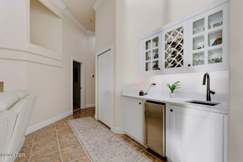 3672 John Anderson Drive, Ormond Beach FL - photo 22 of 83
