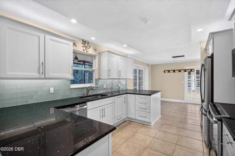 30 Bosarvey Circle, Ormond Beach FL - photo 17 of 86