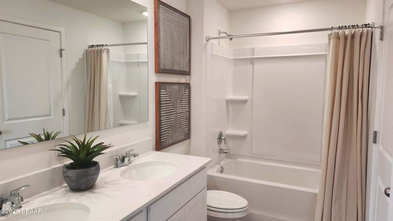 4 bedroom Townhouse at 482 Remick Street, Osteen, Osteen — photo 5