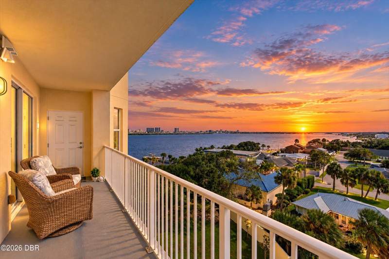 3 bedroom Condominium at 2801 S Ridgewood Avenue #608, Halifax Landing Condo, South Daytona — photo 4