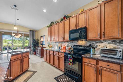 1222 Champions Drive, Daytona Beach FL - photo 13 of 45