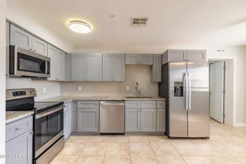 228 E Holly Drive, Orange City FL - photo 8 of 37