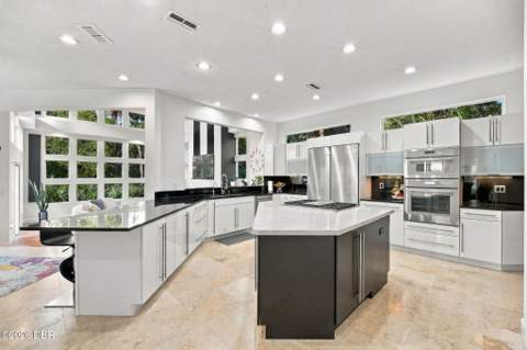 2586 E Spruce Creek Boulevard, Port Orange FL - photo 11 of 42