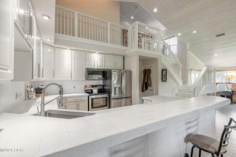 151 Reef Road, South Daytona FL - photo 19 of 70
