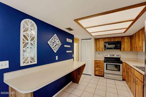 2226 Vista Palm Drive, Edgewater FL - photo 11 of 37