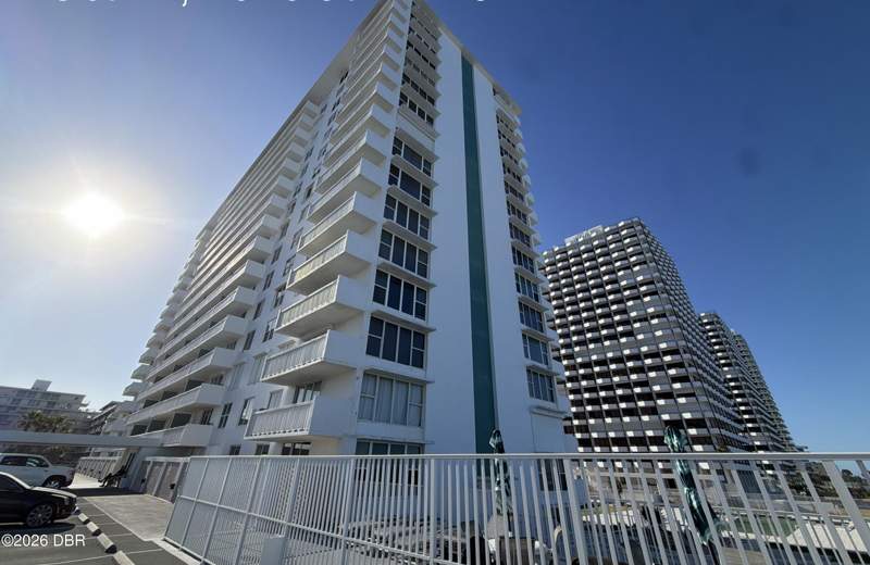 1 bedroom Condominium at 2800 N Atlantic Avenue #1608, Towers, Daytona Beach — photo 2
