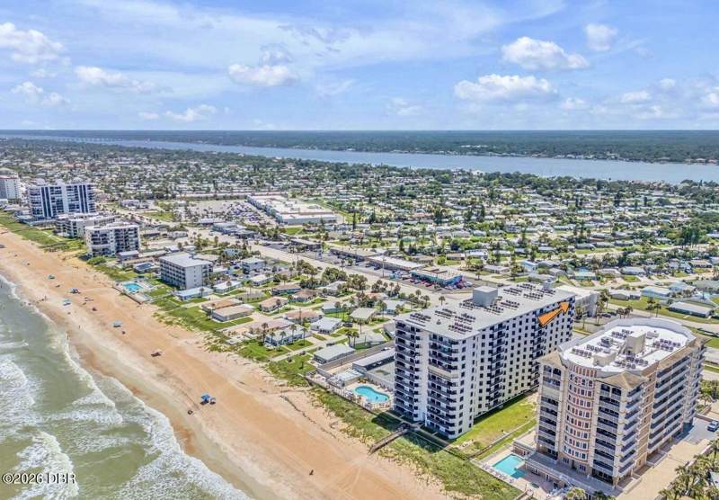 2 bedroom Condominium at 1415 Ocean Shore Boulevard #1111, Regency Plaza Condo, Ormond Beach — photo 4