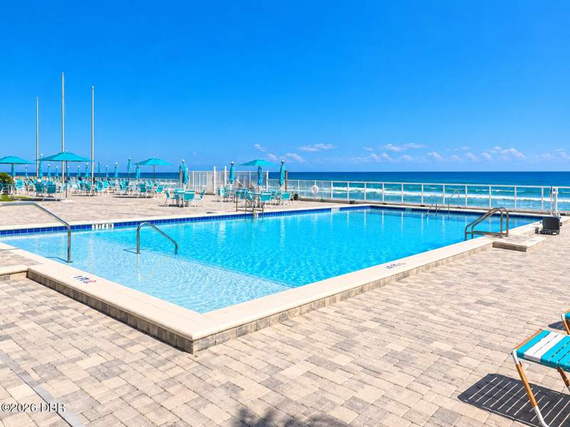 1 bedroom Condotel at 935 S Atlantic Avenue #309, Ocean Jewels Club Condo, Daytona Beach — photo 3