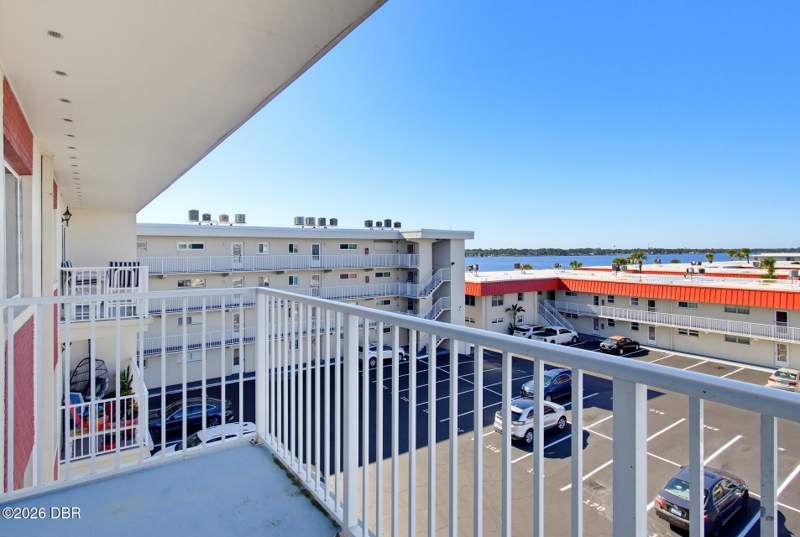 1 bedroom Condominium at 2711 N Halifax Avenue #470, Riverside Condo, Daytona Beach — photo 2