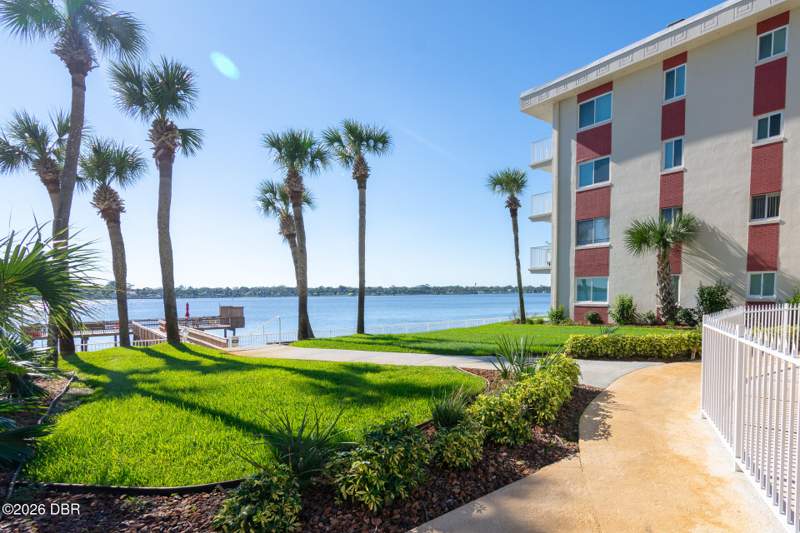 1 bedroom Condominium at 2711 N Halifax Avenue #470, Riverside Condo, Daytona Beach — photo 4