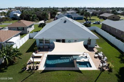 119 Mariners Drive, Ormond Beach FL - photo 10 of 48