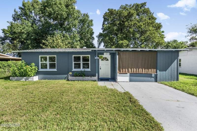 2 bedroom Single Family Residence at 122 Palm Drive, Mason Park Homes, Daytona Beach — photo 2