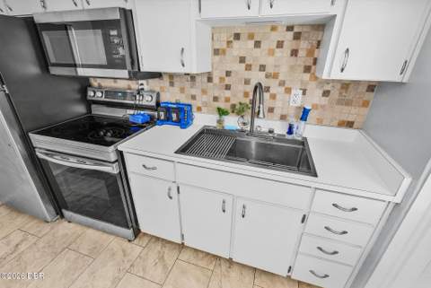 122 Palm Drive, Daytona Beach FL - photo 10 of 29