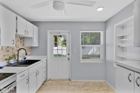 122 Palm Drive, Daytona Beach FL - photo 11 of 29