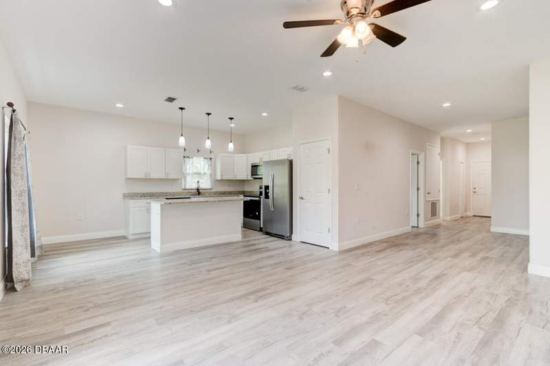 3 bedroom Single Family Residence at 1680 9th Avenue, Daytona Park Estates, DeLand — photo 4