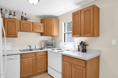 170 Center Street, Daytona Beach FL - photo 10 of 41