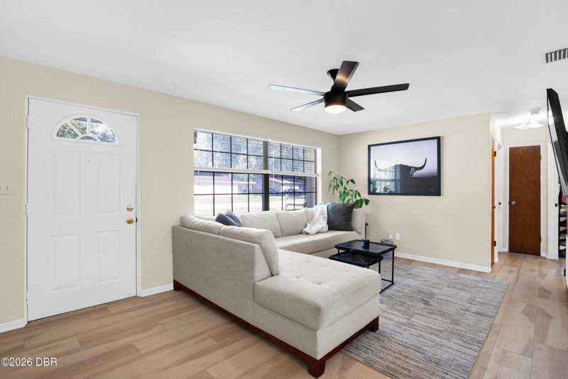 2 bedroom Single Family Residence at 170 Center Street, Center Park, Daytona Beach — photo 4