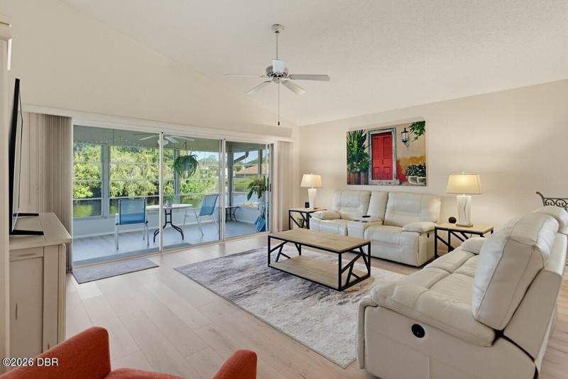 2 bedroom Single Family Residence at 109 Morning Dove Court, Pelican Bay, Daytona Beach — photo 4