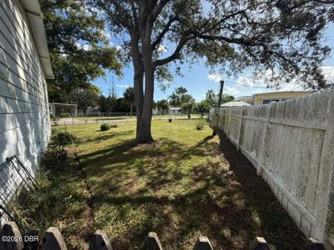 1914 Woodcrest Drive, Ormond Beach FL - photo 19 of 21