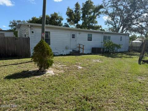 1914 Woodcrest Drive, Ormond Beach FL - photo 18 of 21