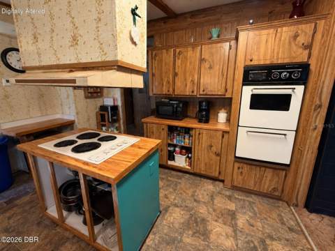 1914 Woodcrest Drive, Ormond Beach FL - photo 6 of 21